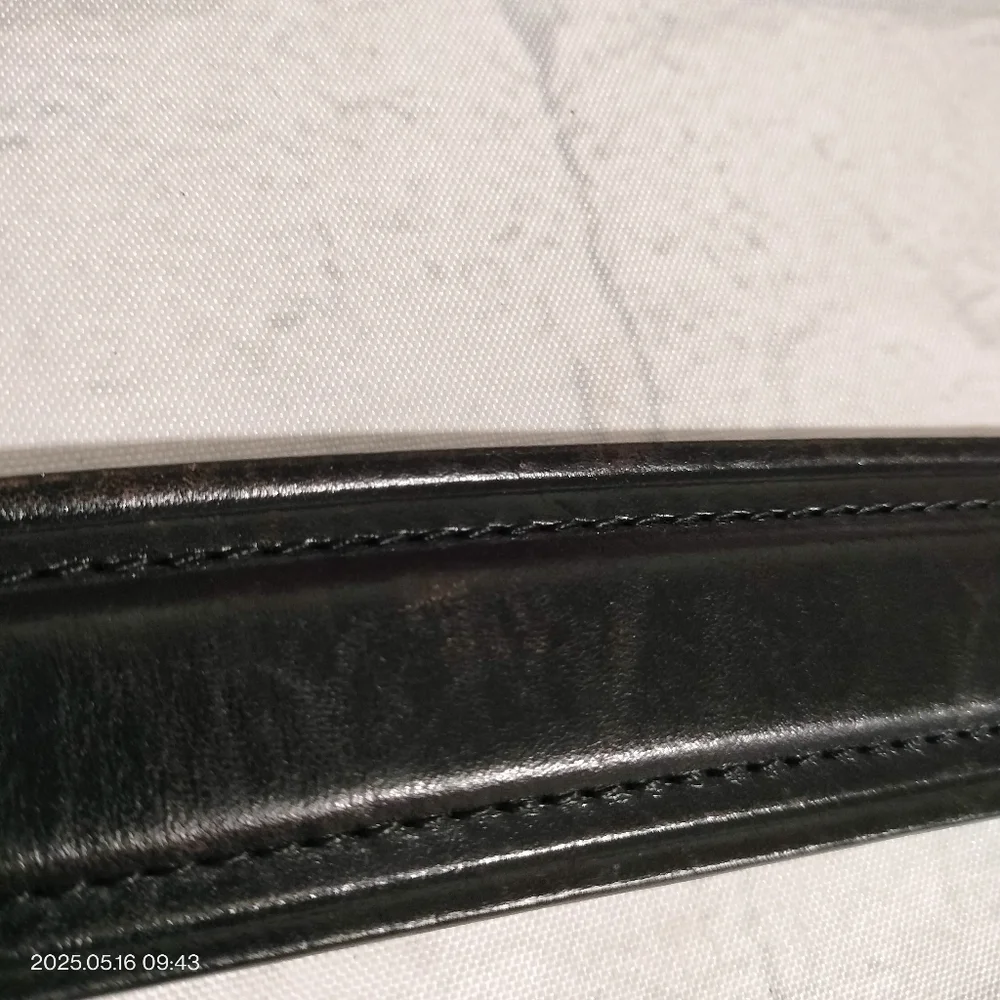 Dockers Sz 42 Men's Black Leather Belt Silver Belt Adjustable Classic Business